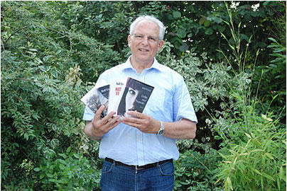Rolf Ersfeld hat bislang vier Romane herausgebracht. Fotos: Pees